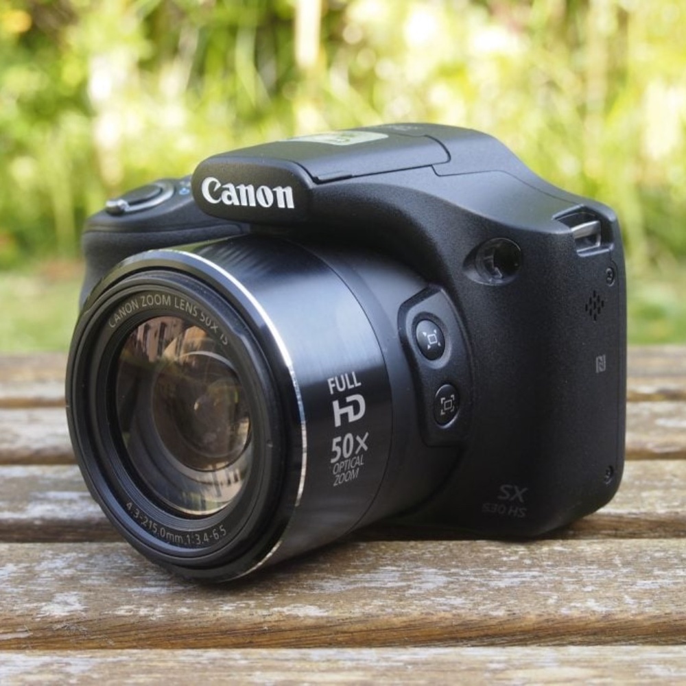 *SOLD* Canon PowerShot SX530 HS 16.0MP Camera Bundle {Near Mint}